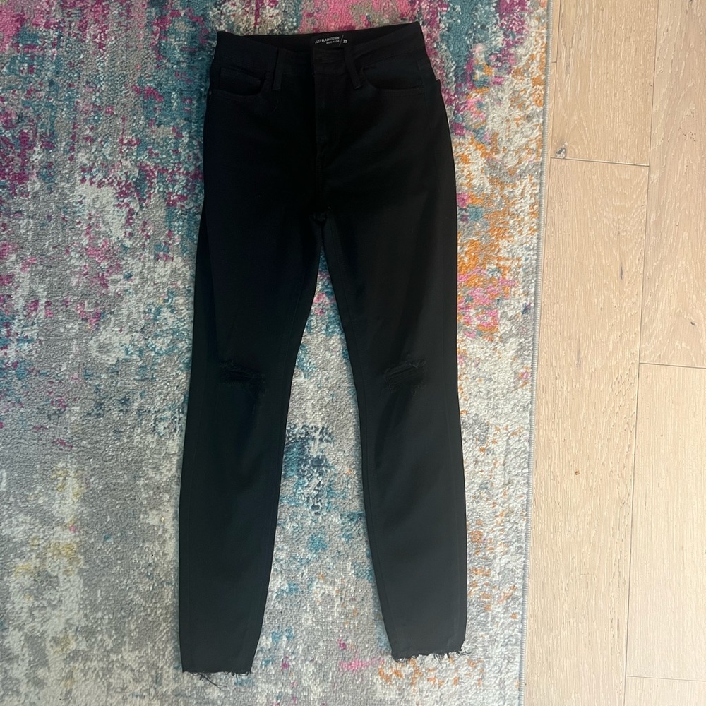 JUST BLACK DENIM SKINNY BLSCK JEANS WITH rips